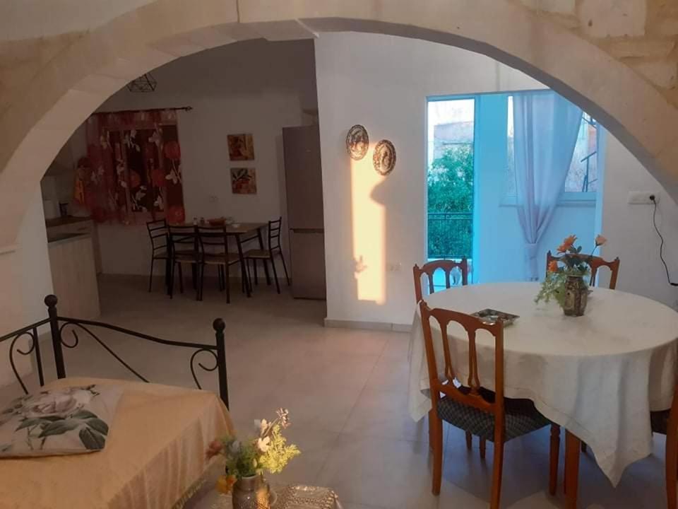 Maria'S Villa Mirsini  Buitenkant foto